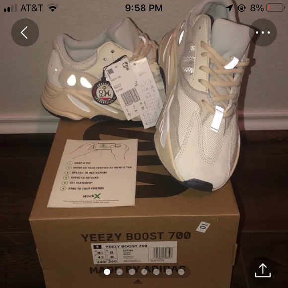 Adidas Yeezy boost 700